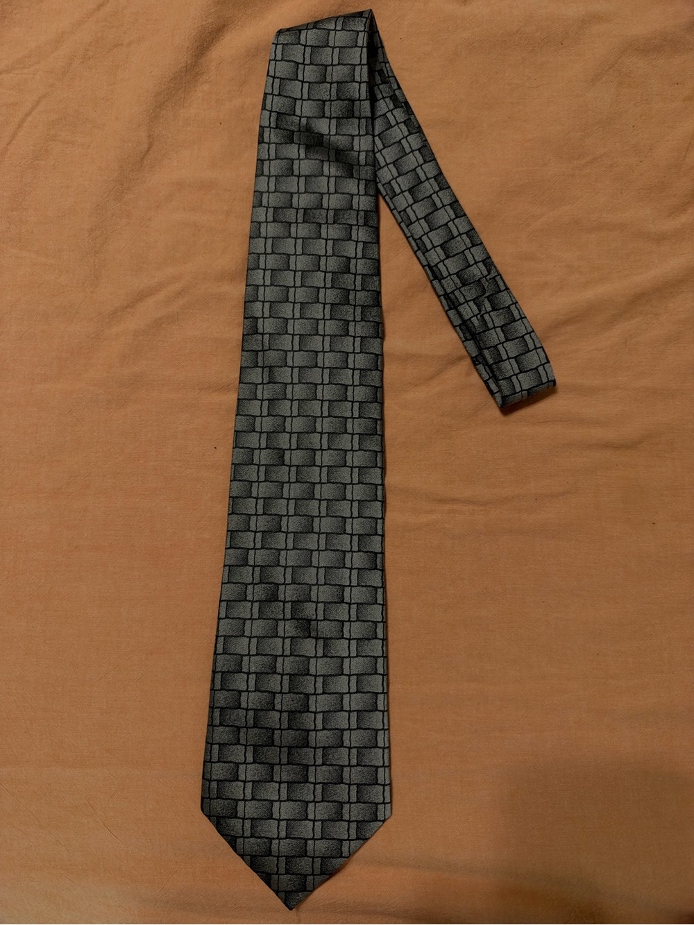 J. Ferrar Men’s Geometric Brick Pattern Necktie Black Gray Silver